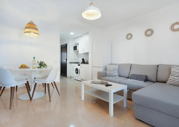 Oasis Duna Surfhouse Pool * Κοραλέχο