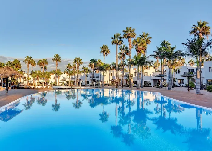 Oasis Duna Surfhouse Pool * Κοραλέχο