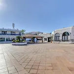 Oasis Duna Surfhouse Pool كوراليهو