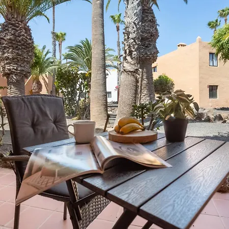 Oasis Duna Surfhouse Pool * Corralejo