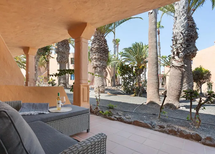 Oasis Duna Surfhouse Pool