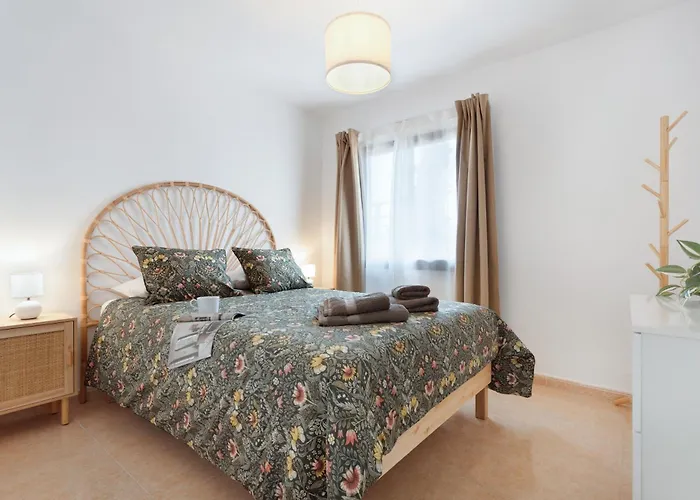 Oasis Duna Surfhouse Pool Apartman *