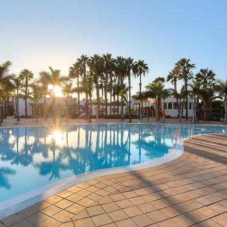 Oasis Duna Surfhouse Pool Apartment Corralejo